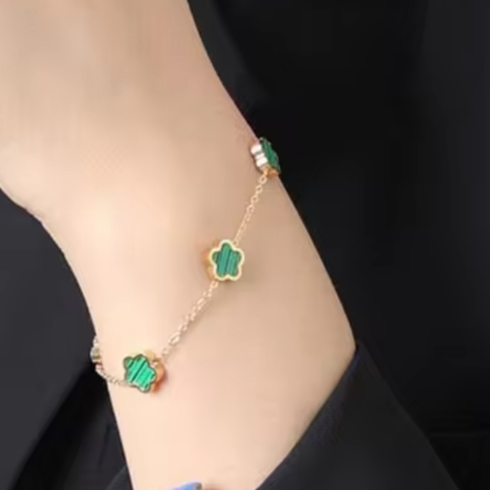Clover Stainless Steel Gold Plated Elegant Bracelet. - Picture 2 of 8